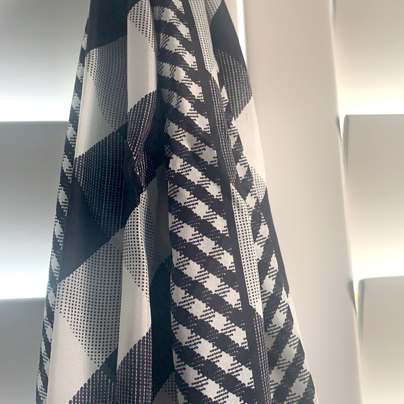 WHBM Gingham Silk Scarf - NWT’s - Picture 10 of 10